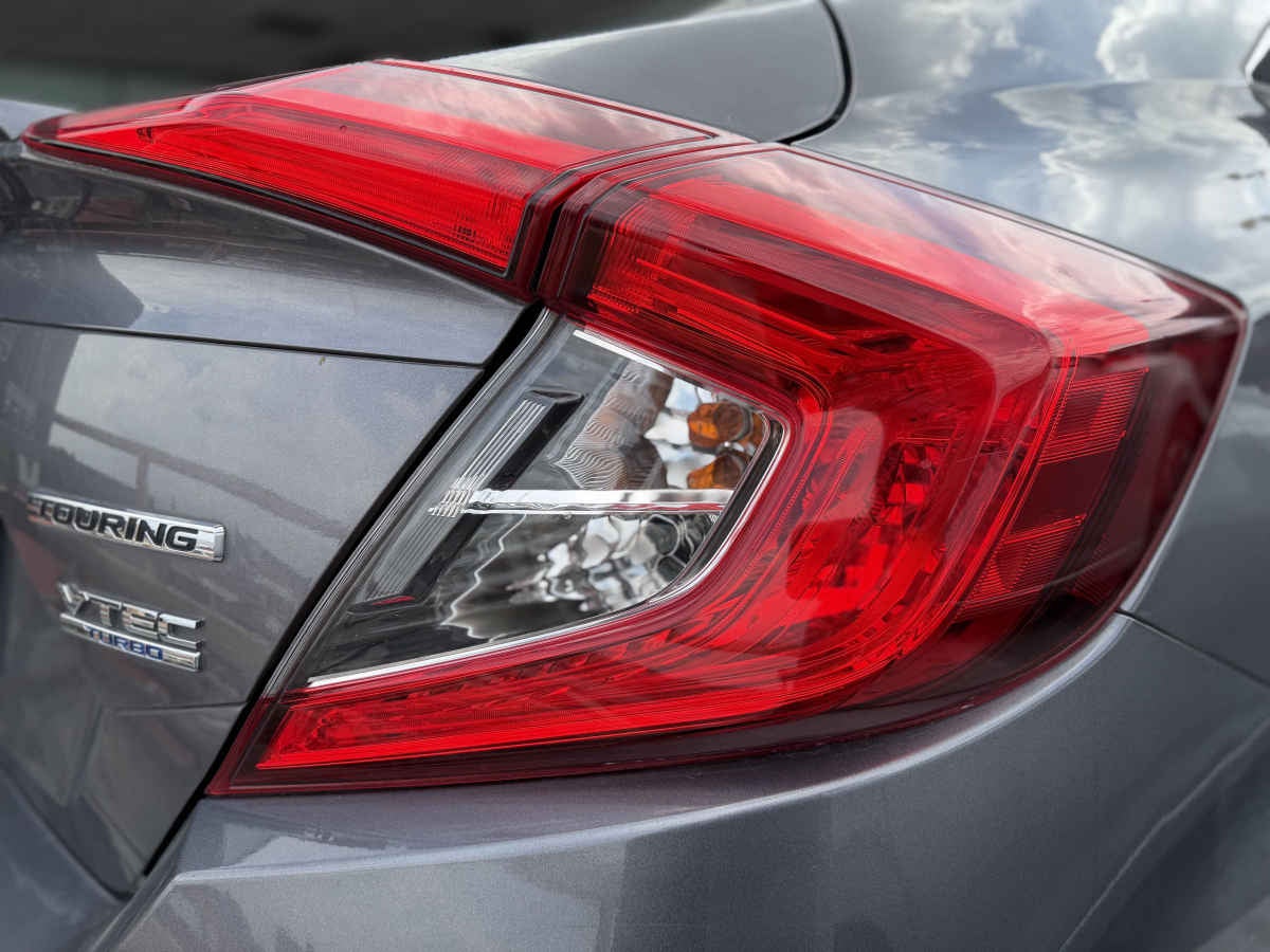2019 Honda Civic 4p Touring L4/1.5/T Aut