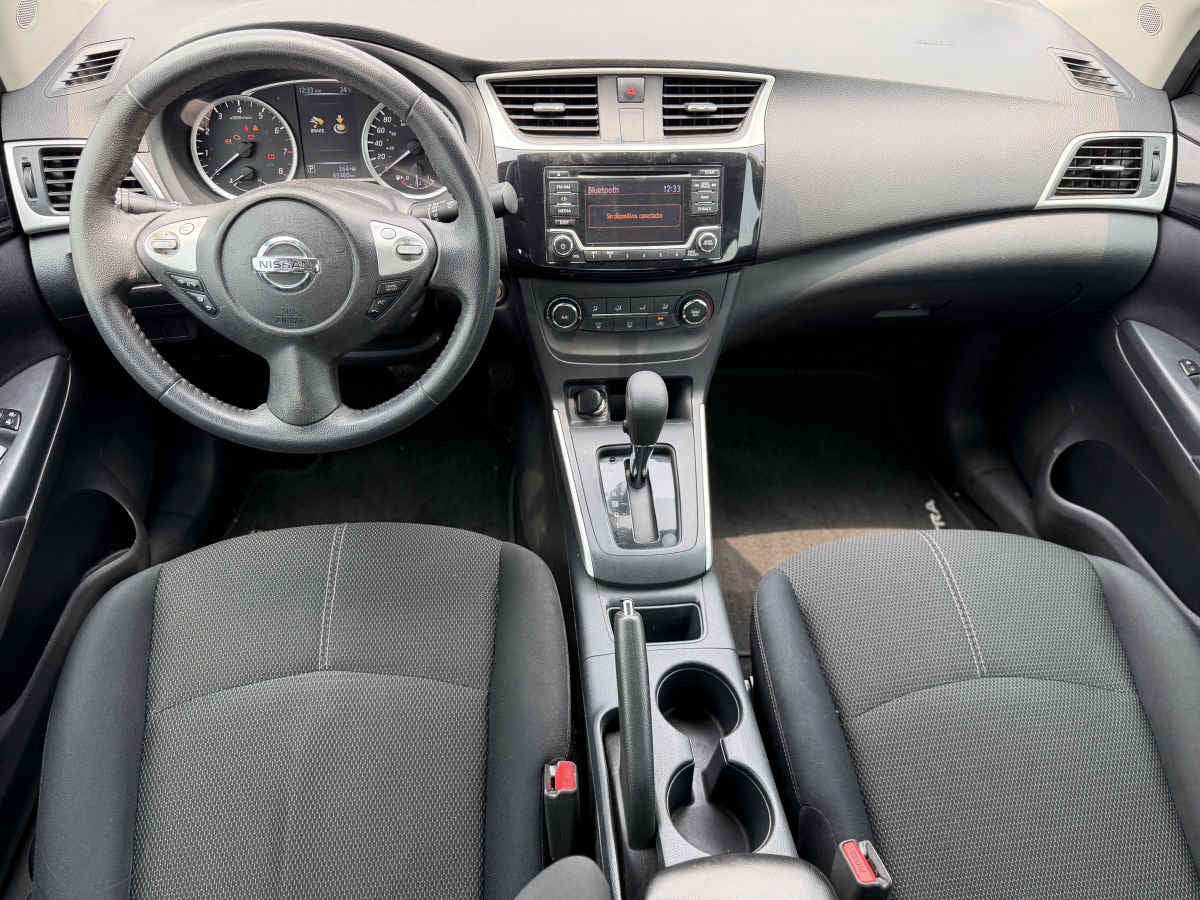 2017 Nissan Sentra 4p Advance L4/1.8 Aut