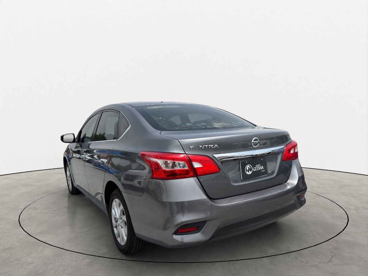 2018 Nissan Sentra 4p Advance L4/1.8 Aut