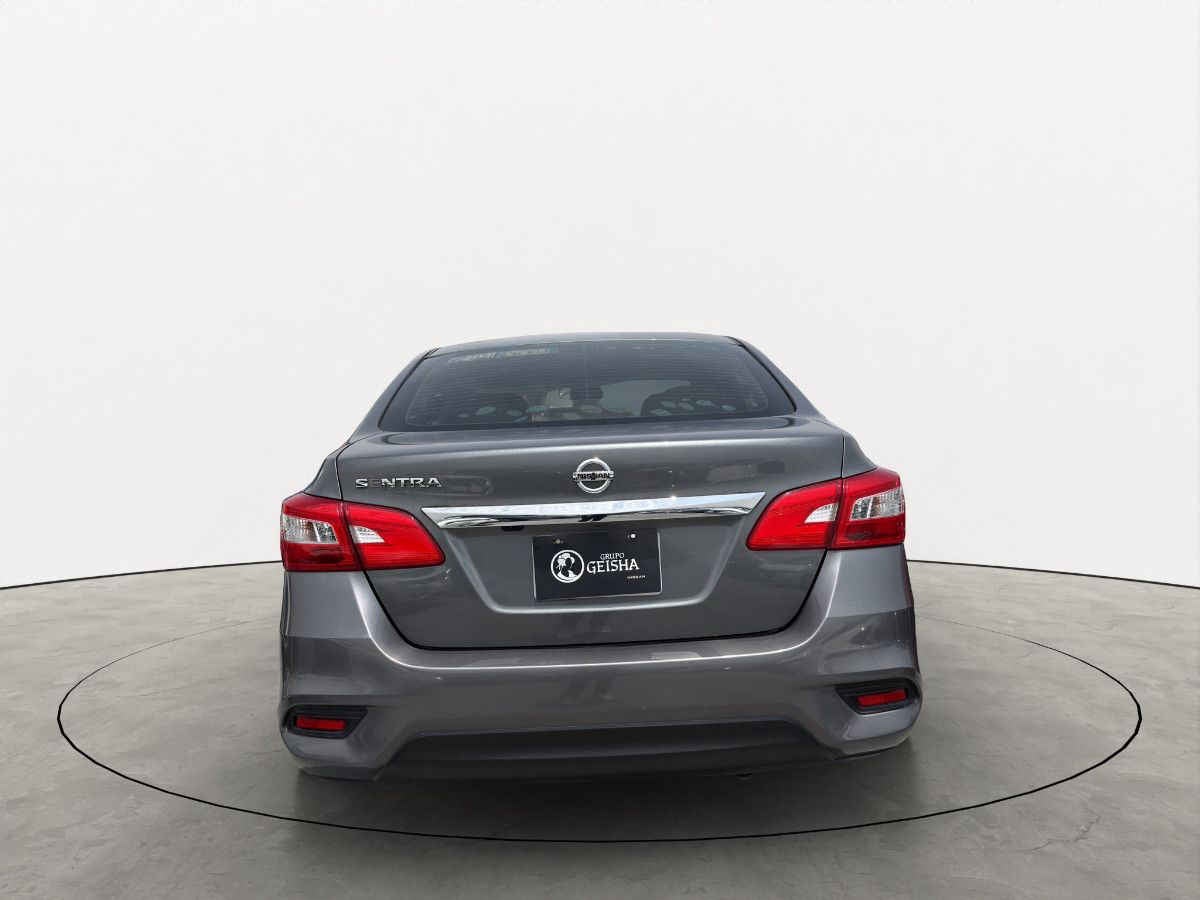 2018 Nissan Sentra 4p Advance L4/1.8 Aut
