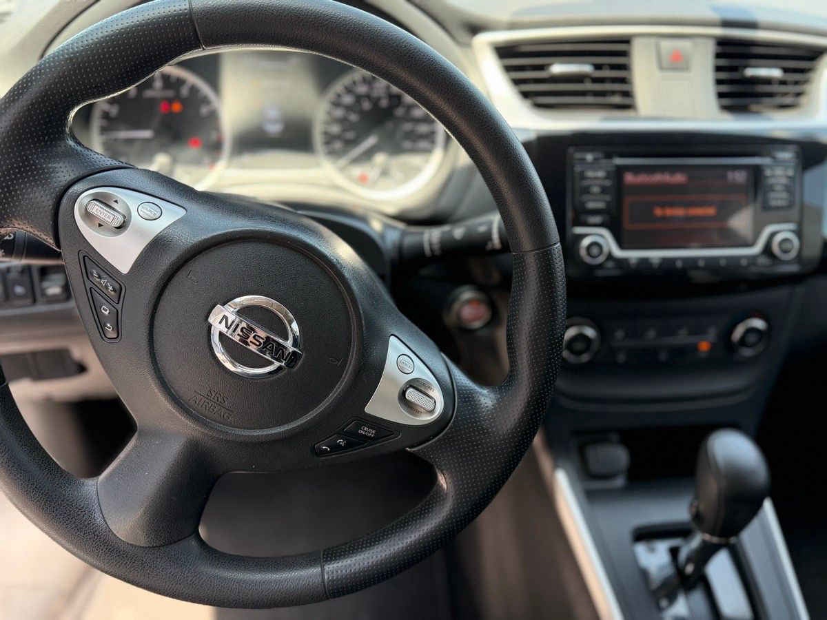 2019 Nissan Sentra 4p Advance L4/1.8 Aut