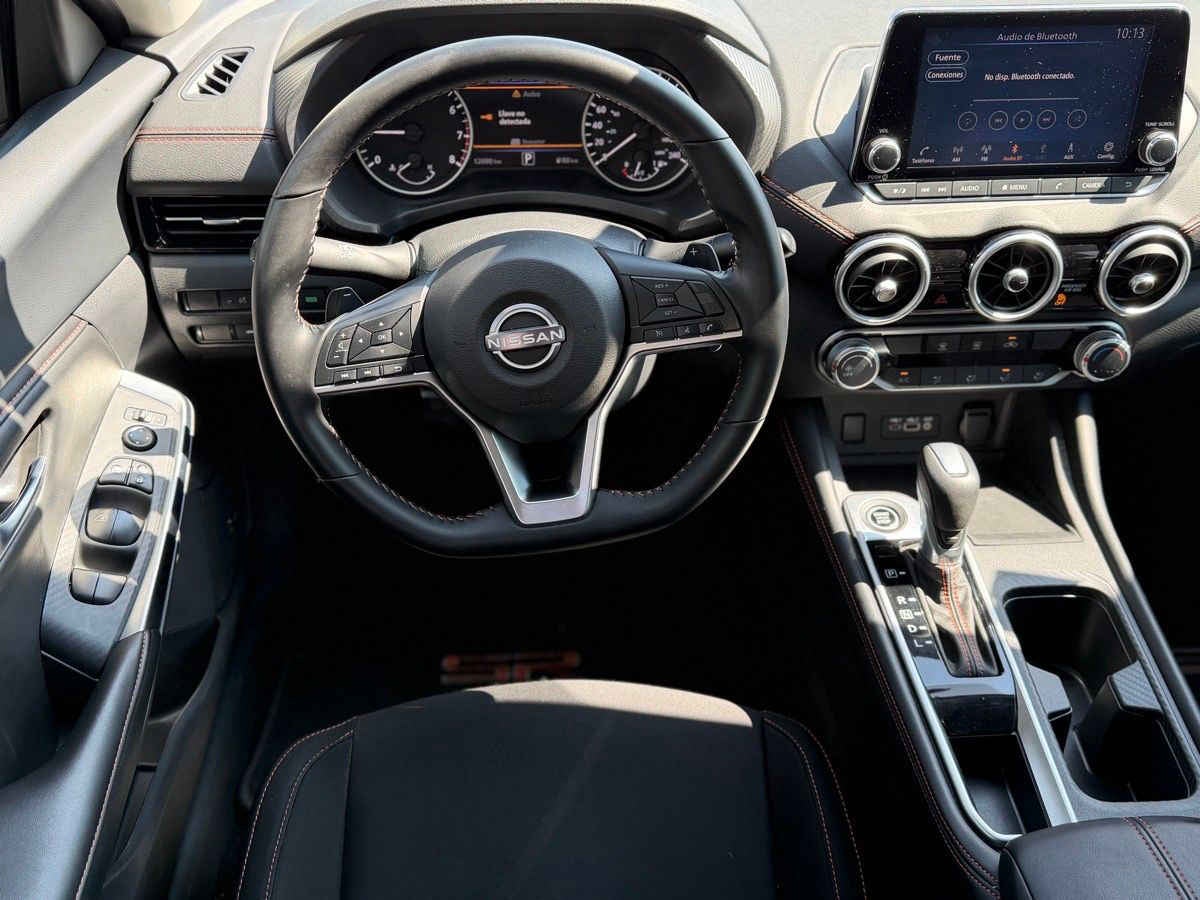 2025 Nissan Sentra 4p SR L4/2.0 Aut