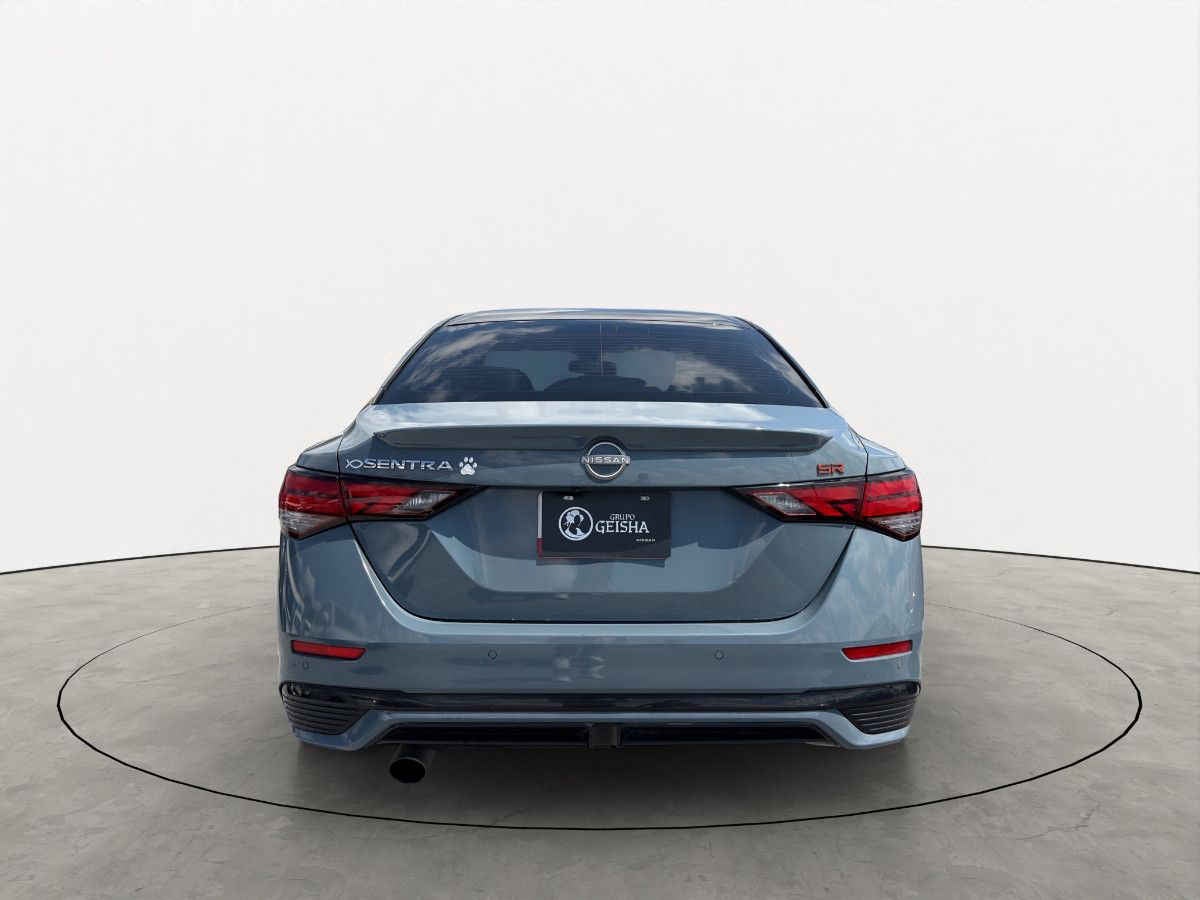2025 Nissan Sentra 4p SR Platinum L4/2.0 Aut