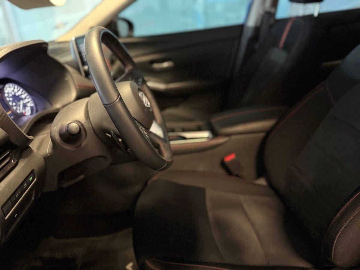 2024 Nissan Sentra 4p SR L4/2.0 Aut