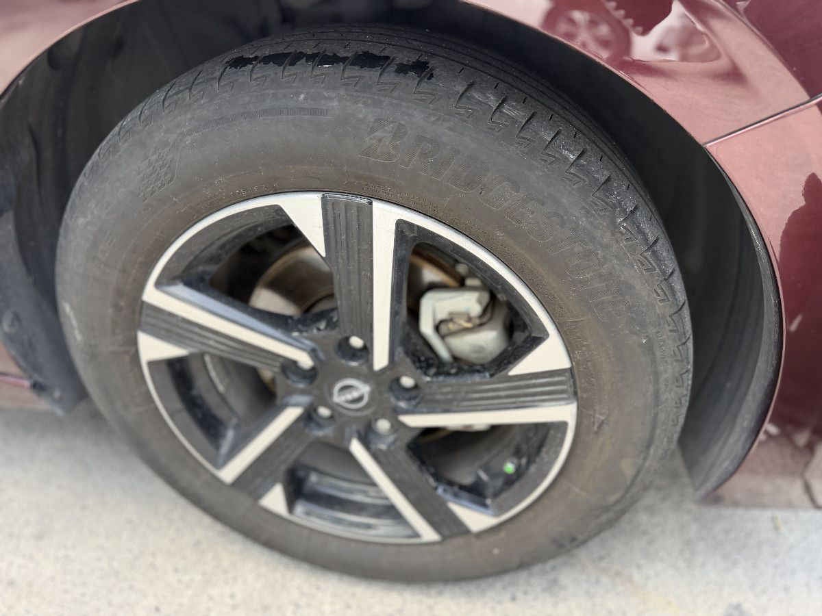 2024 Nissan Sentra 4p Sense L4/2.0 Man