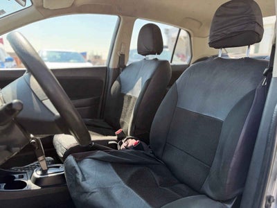 2017 Nissan Tiida 4p Sedán Sense L4/1.8 Aut