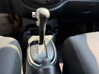 2017 Nissan March 5p Sense L4/1.6 Aut