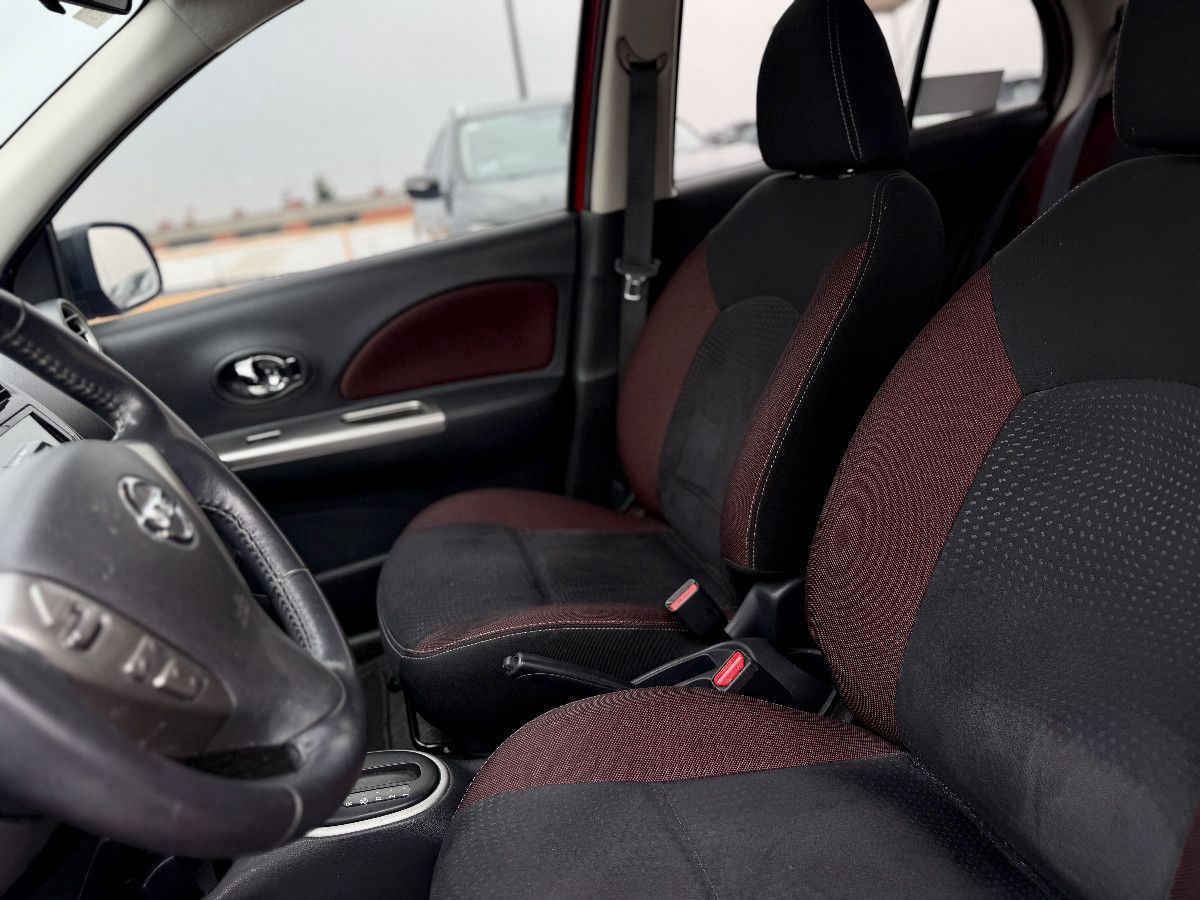 2019 Nissan March 5p Exclusive L4/1.6 Aut