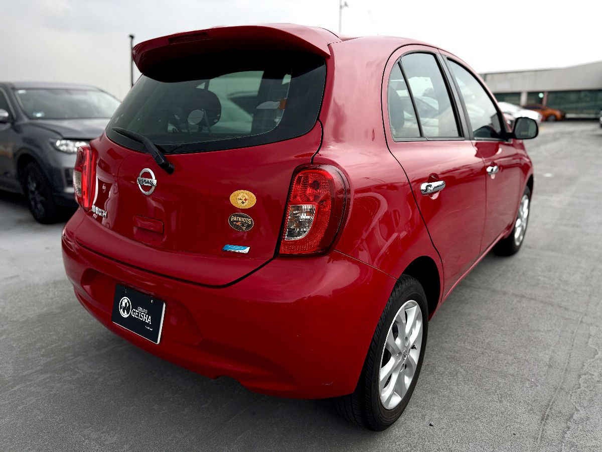2017 Nissan March 5p Advance L4/1.6 Man
