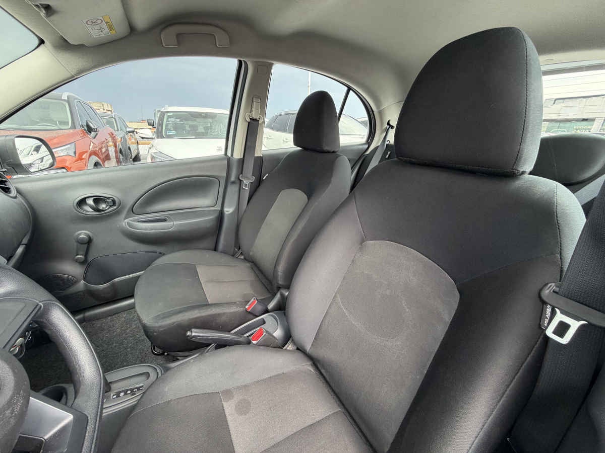 2025 Nissan March 5p Sense L4/1.6 Aut
