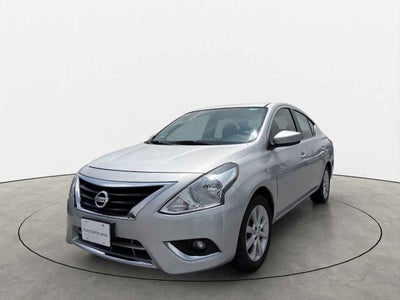 2015 Nissan Versa 4p Advance L4/1.6 Aut