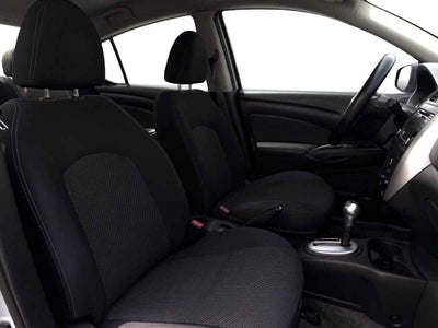 2015 Nissan Versa 4p Advance L4/1.6 Aut