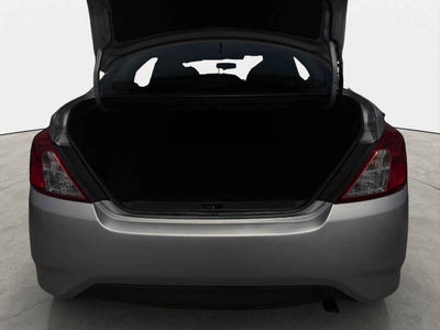 2015 Nissan Versa 4p Advance L4/1.6 Aut