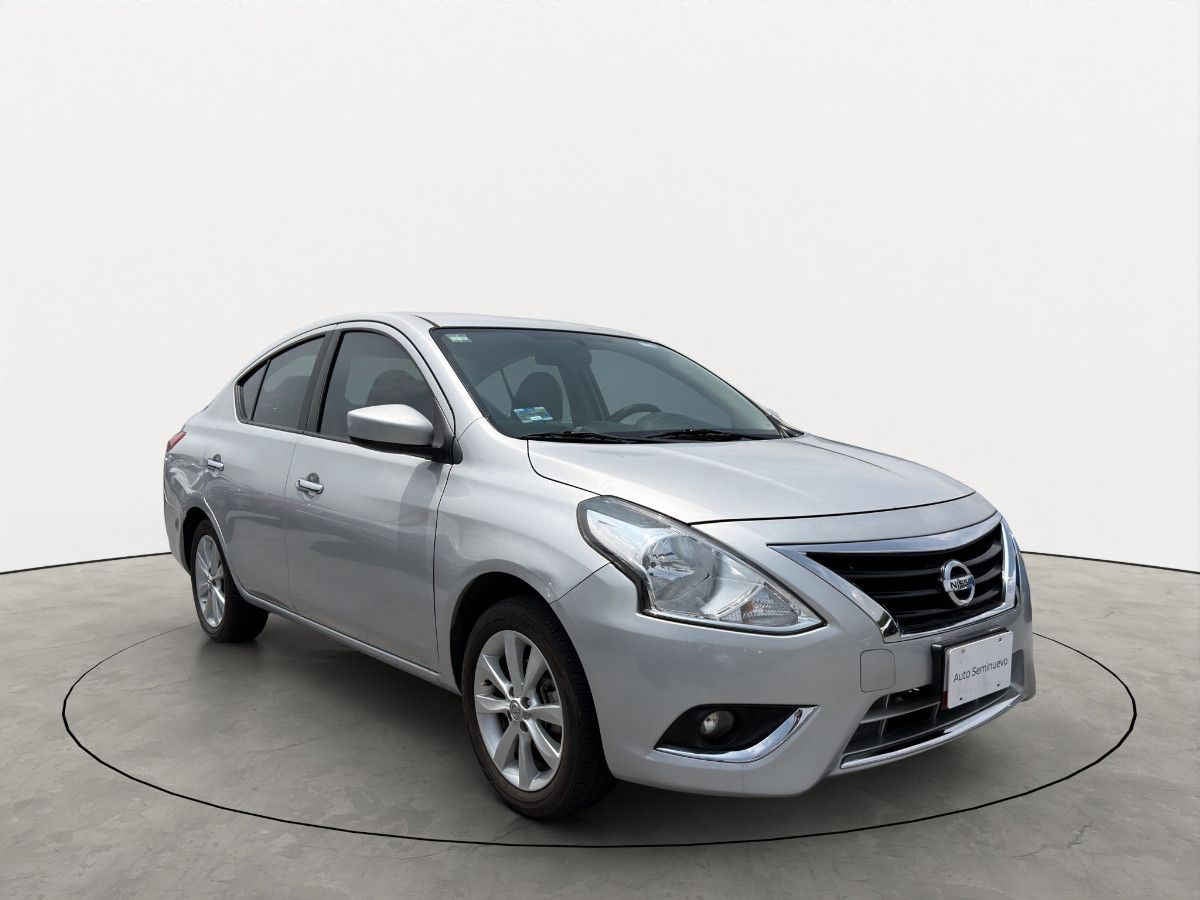 2015 Nissan Versa 4p Advance L4/1.6 Aut
