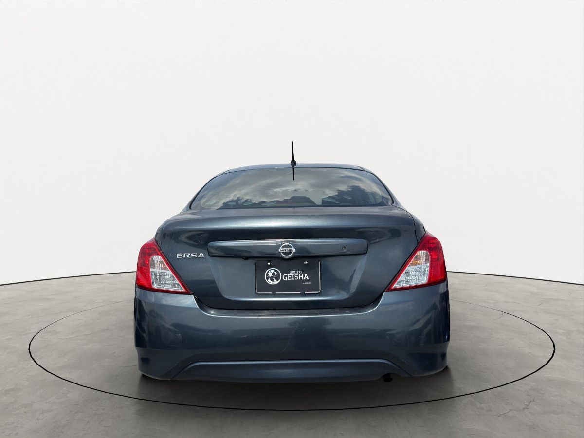 2017 Nissan Versa 4p Exclusive L4/1.6 Aut