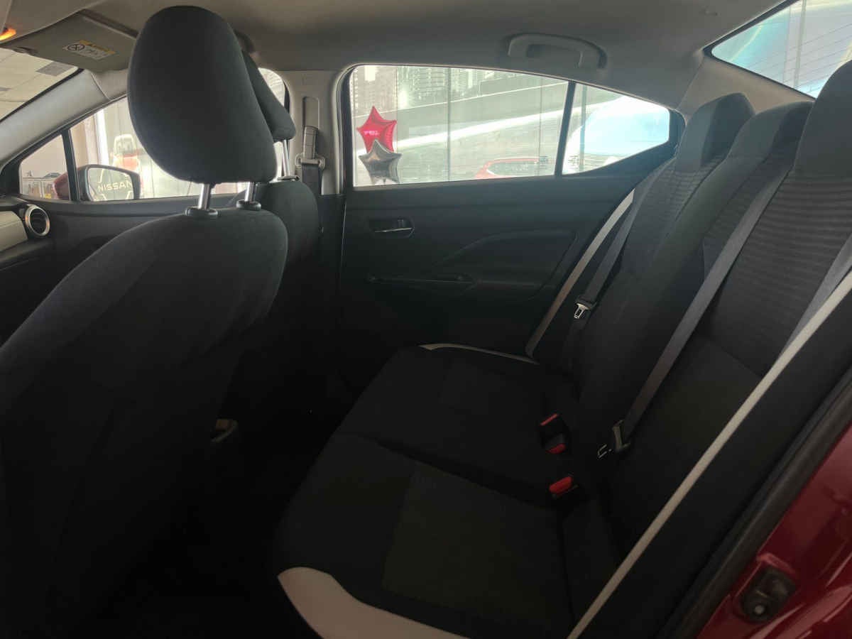 2022 Nissan Versa 4p Advance L4/1.6 Man