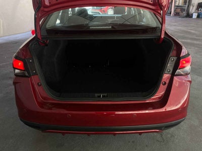 2022 Nissan Versa 4p Advance L4/1.6 Man