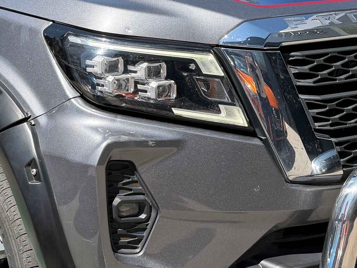 2021 Nissan Frontier 4p Platinum LE L4/2.5 Aut