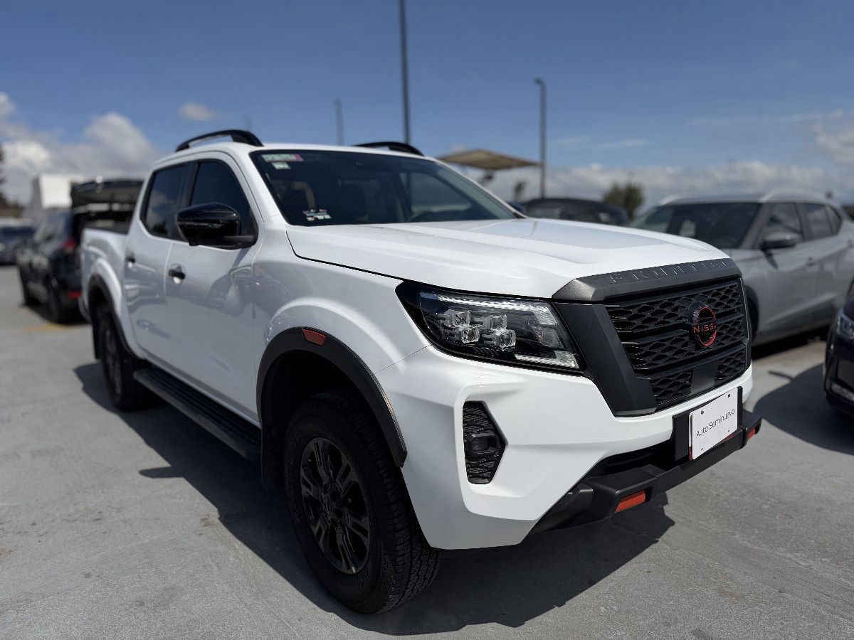 2025 Nissan Frontier 4p Pro-4X V6/3.8 Aut 4x4