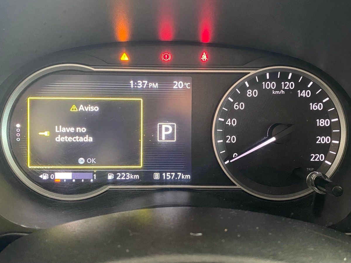 2020 Nissan Kicks 5p Bitono L4/1.6 Aut