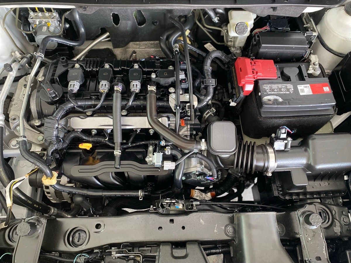 2020 Nissan Kicks 5p Bitono L4/1.6 Aut