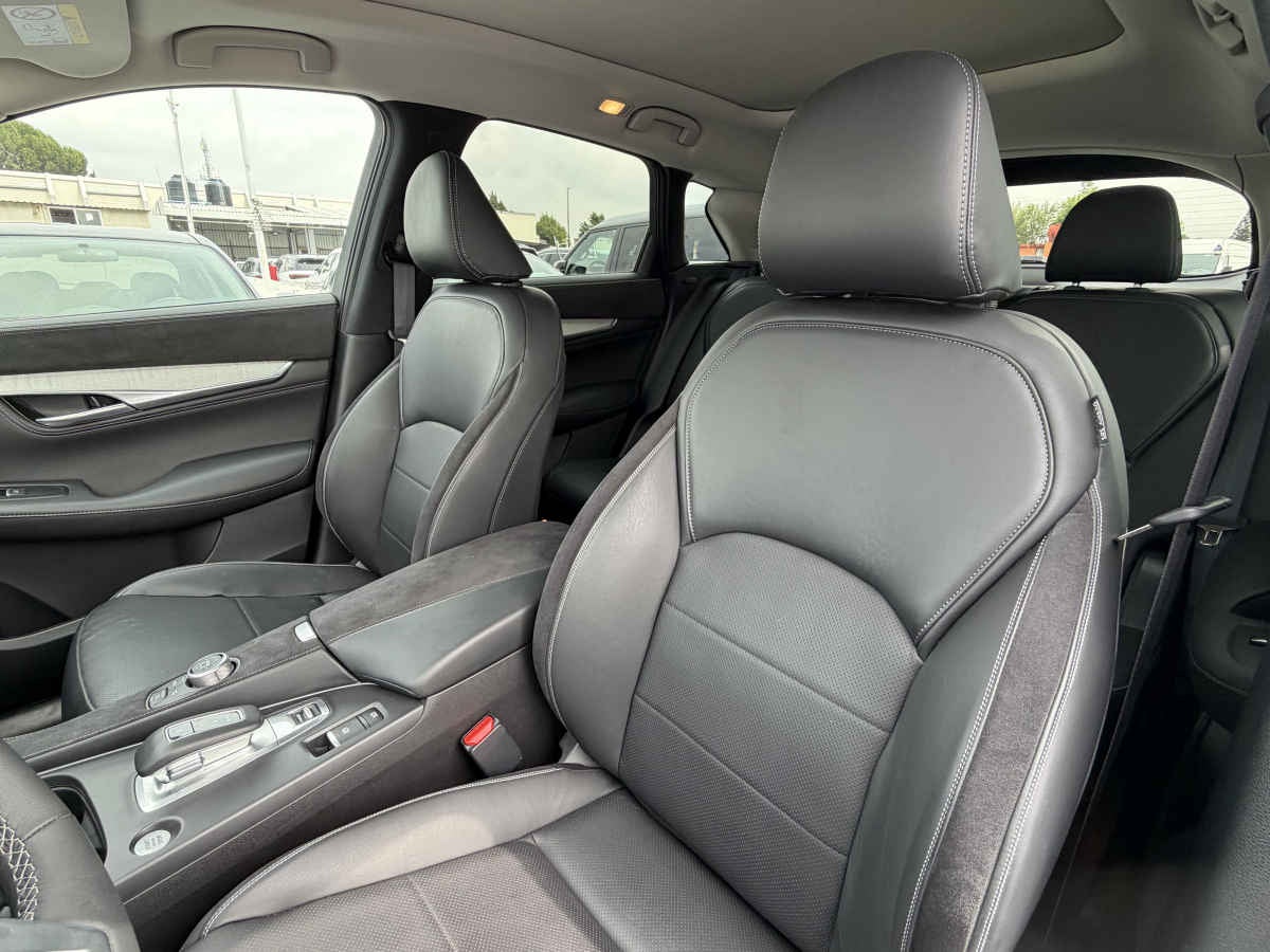 2025 INFINITI QX50 5p Sensory L4/2.0/T Aut