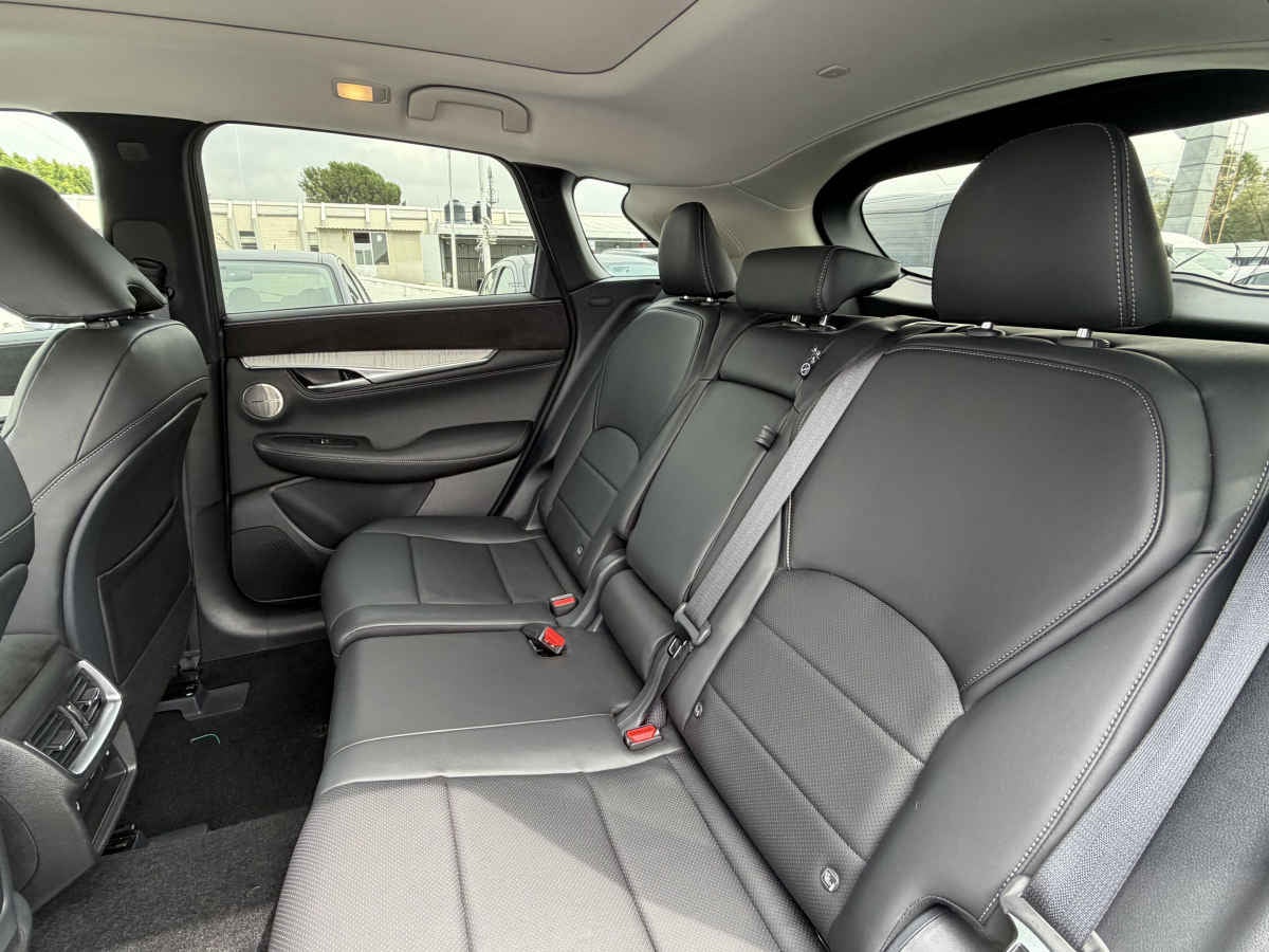 2025 INFINITI QX50 5p Sensory L4/2.0/T Aut