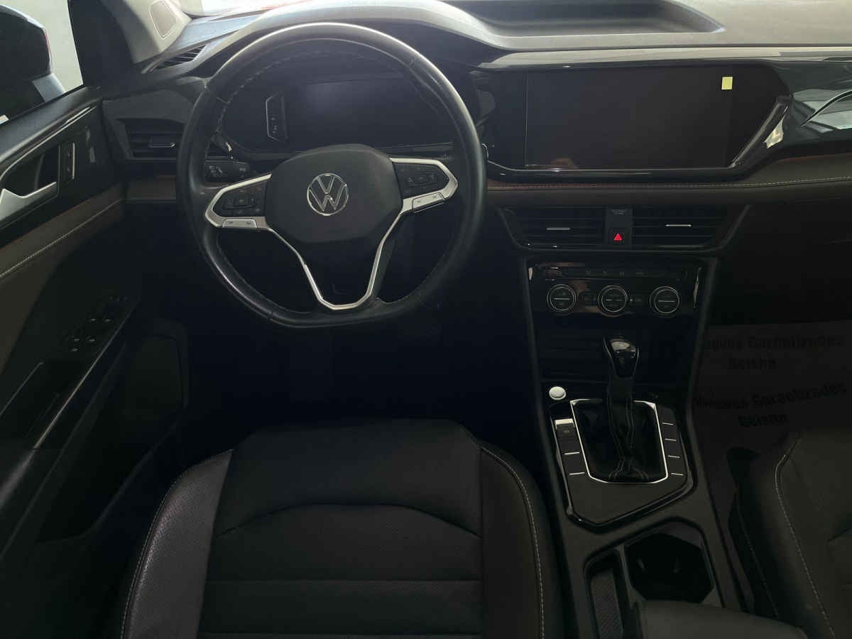 2023 Volkswagen Taos 5p Highline L4/1.4/T Aut