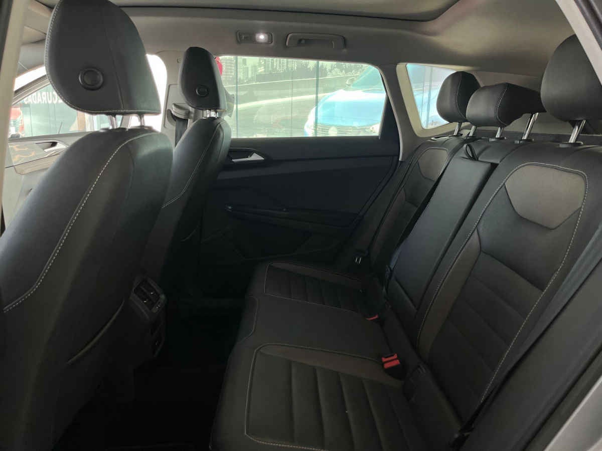 2023 Volkswagen Taos 5p Highline L4/1.4/T Aut