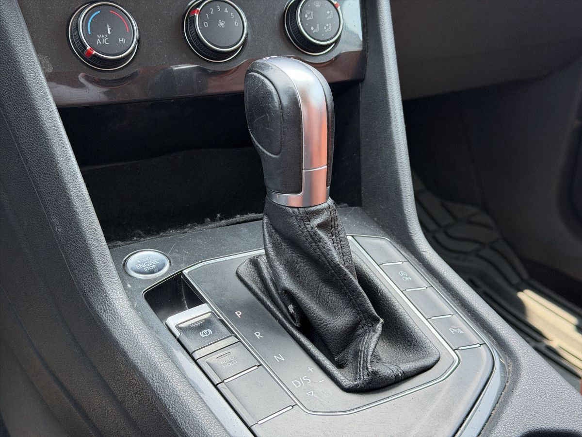 2018 Volkswagen Tiguan 5p Comfortline L4/1.4/T Aut 7 Pas