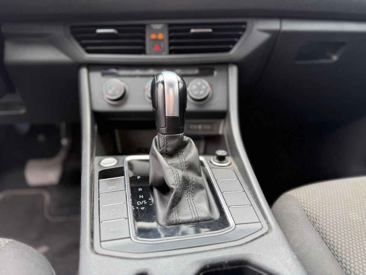 2021 Volkswagen Jetta 4p Comfortline L4/1.4 Aut