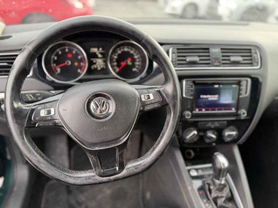 2017 Volkswagen Jetta 4p Sportline L5/2.5 Aut