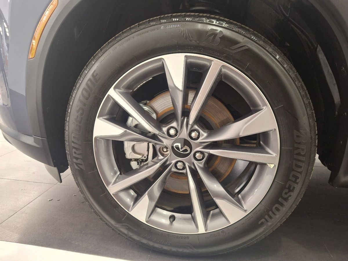 2024 INFINITI QX60 5p QX60 Luxe V6/3.5 Aut