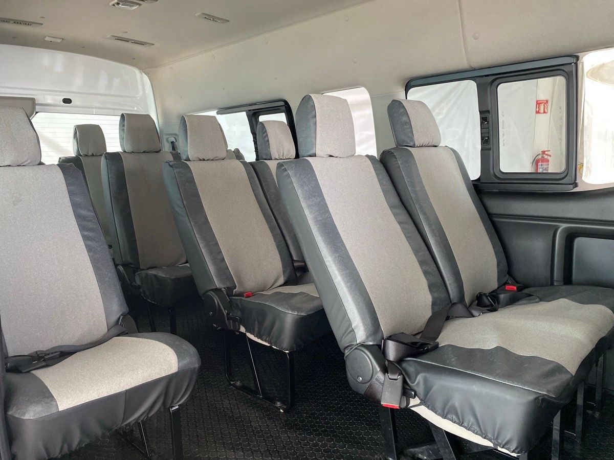 2024 Nissan Urvan 4p Amplia L4/2.5 Man