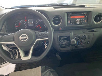 2024 Nissan Urvan 4p Amplia L4/2.5 Man