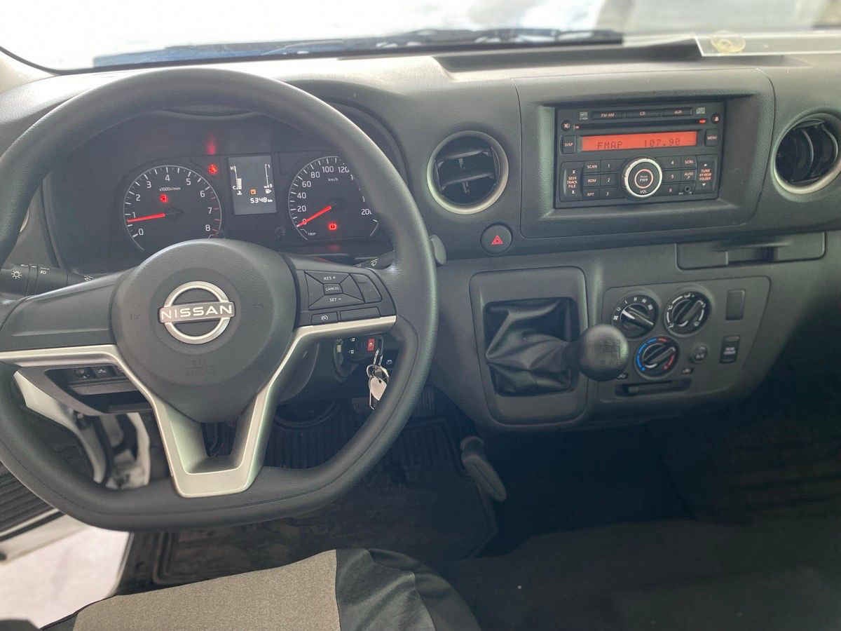 2024 Nissan Urvan 4p Amplia L4/2.5 Man