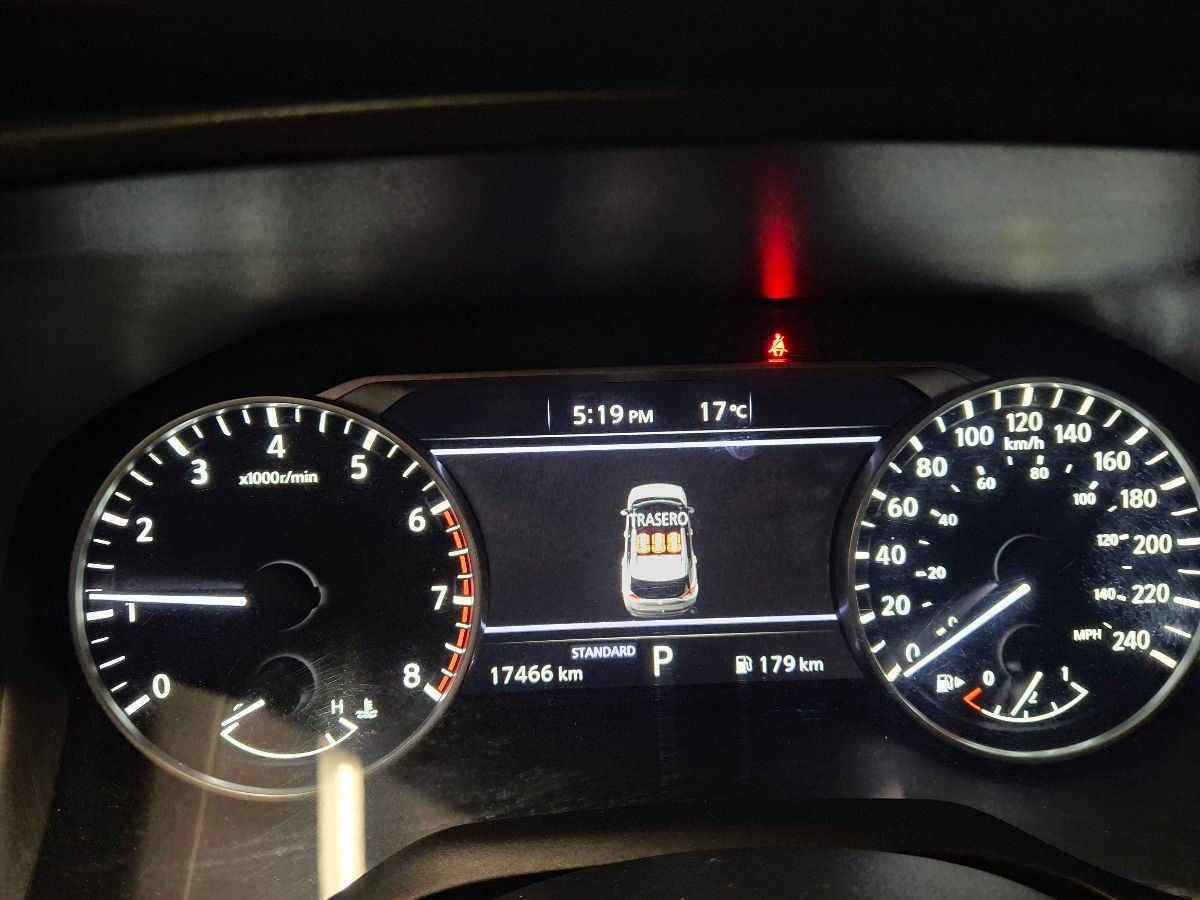 2024 Nissan X-Trail 5p Advance 2 Row L4/2.5 Aut