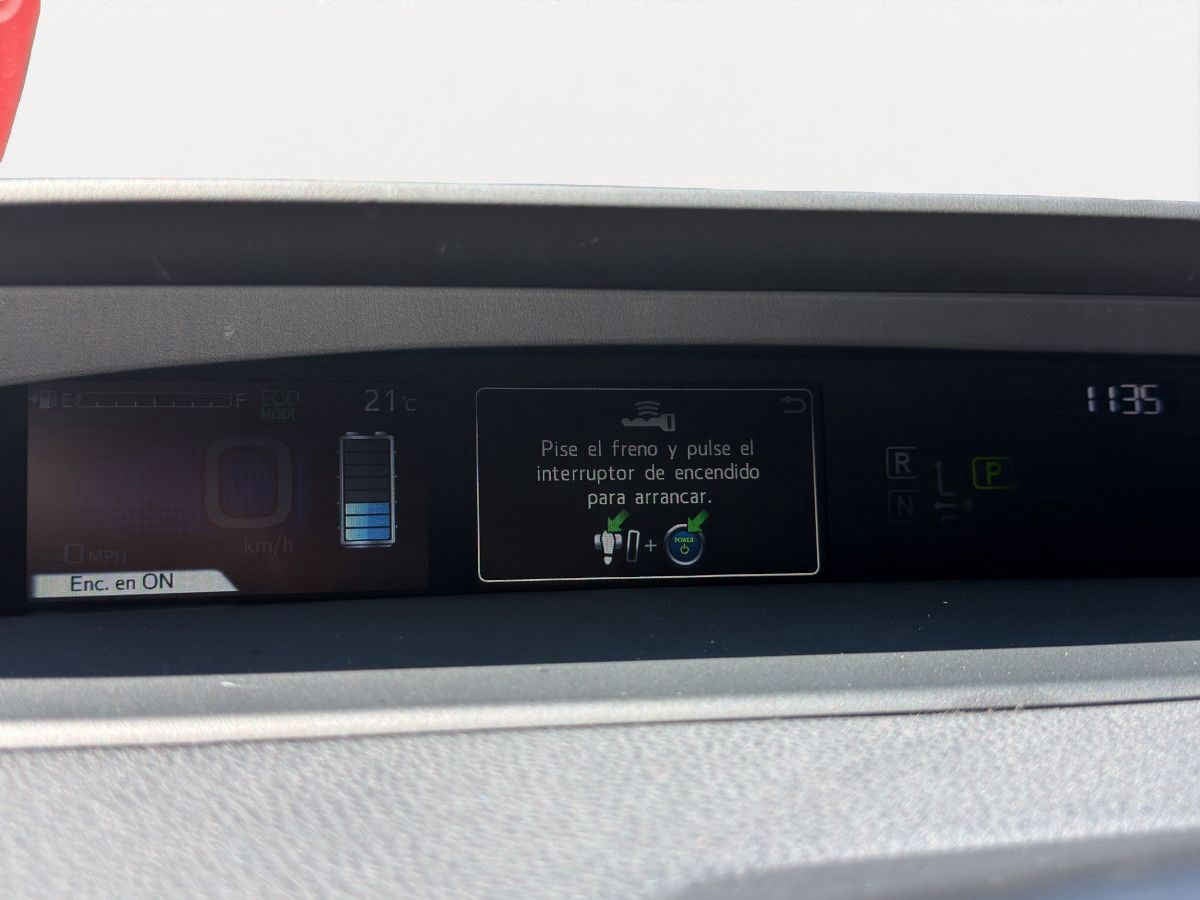 2022 Toyota Prius 5p Premium SR HEV L4/1.8 Aut
