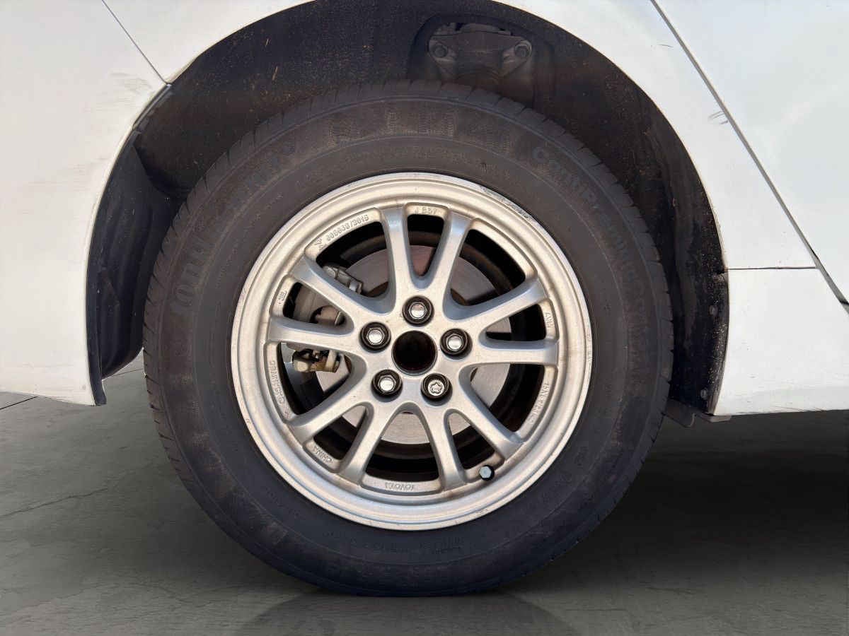 2022 Toyota Prius 5p Premium SR HEV L4/1.8 Aut