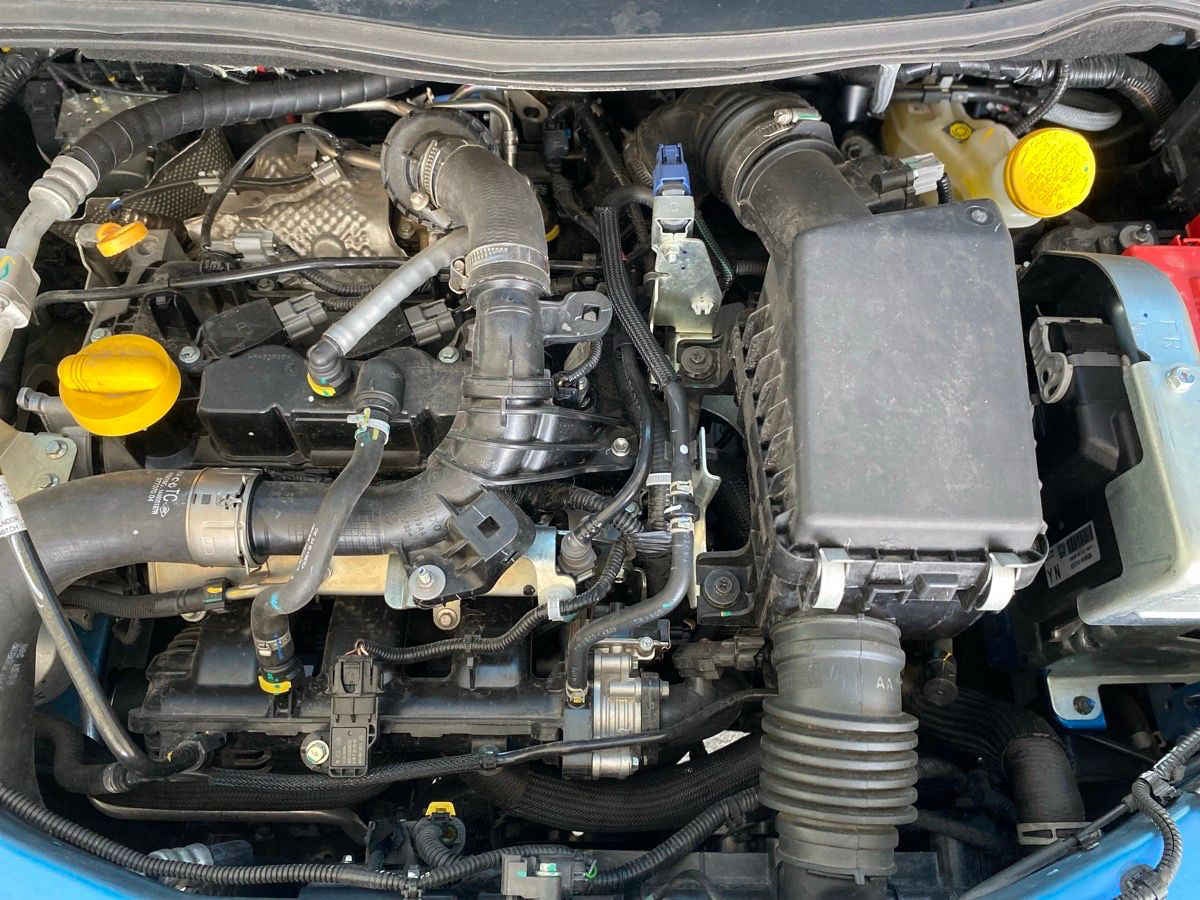 2025 Nissan Magnite 5p Exclusive L3/1.0/T Aut