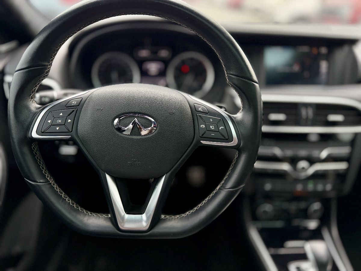 2019 INFINITI QX30 5p Qx30 Sport L4/2.0/T Aut