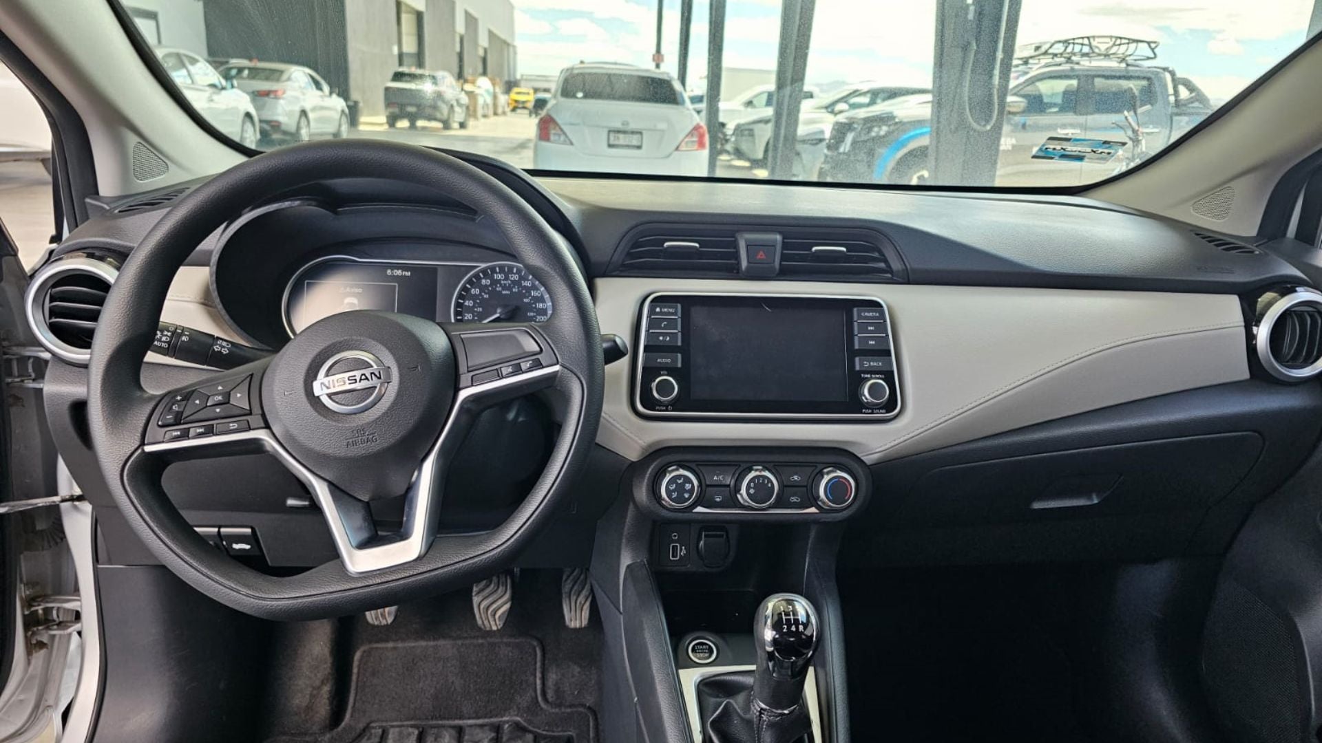 2020 Nissan VERSA 4 PTS ADVANCE TM5 AAC VE F NIEBLA RA-16