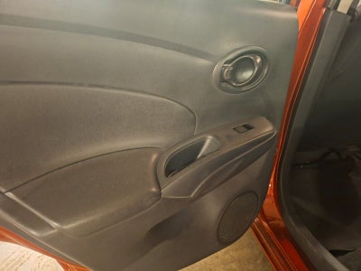 2024 Nissan V-Drive 1.6 A/C  Mt