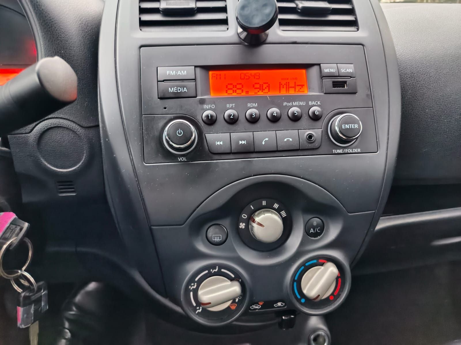 2025 Nissan V-Drive 1.6 A/C  Mt