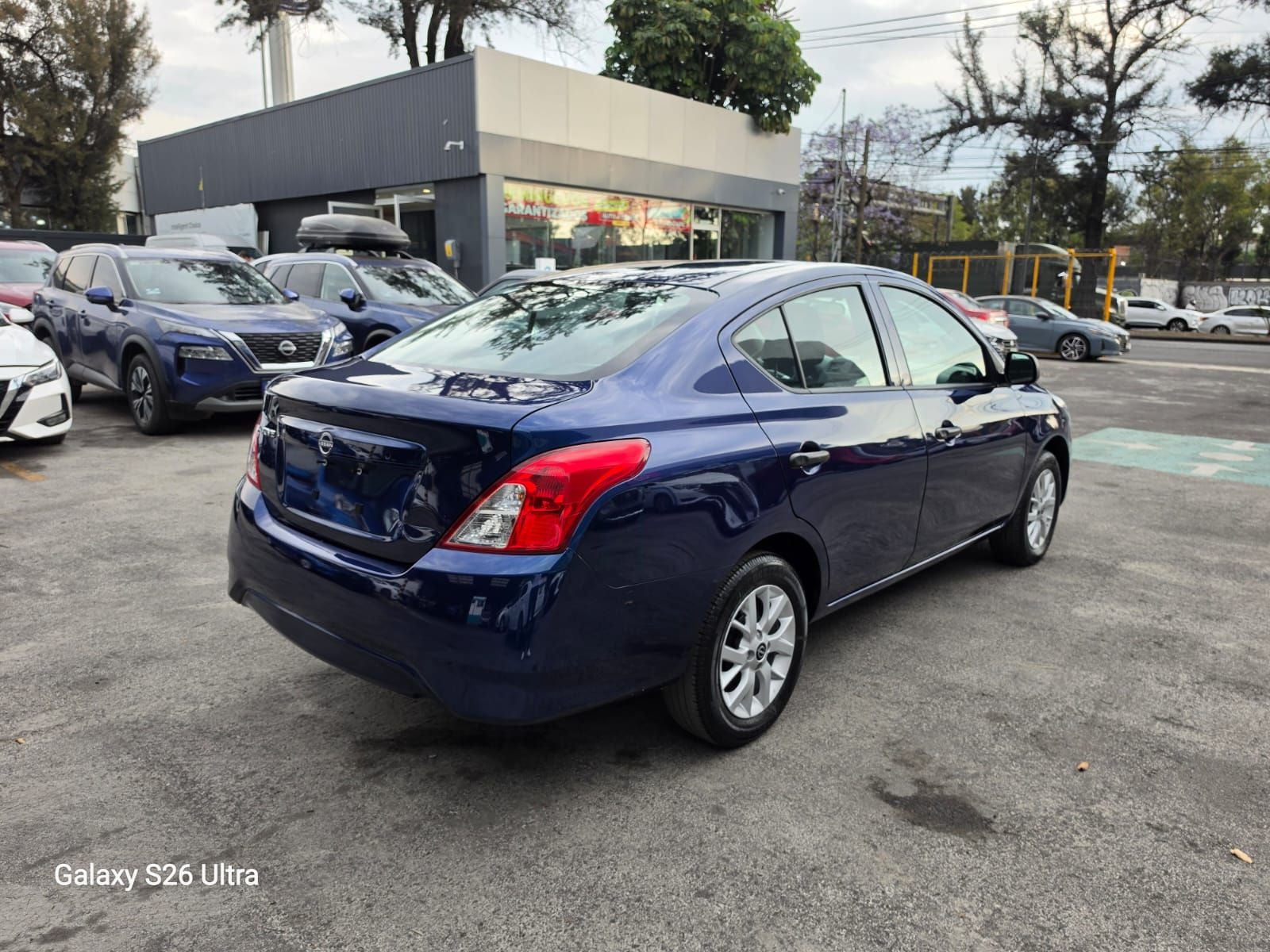 2024 Nissan V-Drive 1.6 A/C  Mt