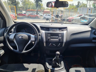 2020 Nissan NP300 Doble Cabina 2.5 SE Paq Seguridad Mt