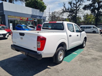 2020 Nissan NP300 Doble Cabina 2.5 SE Paq Seguridad Mt