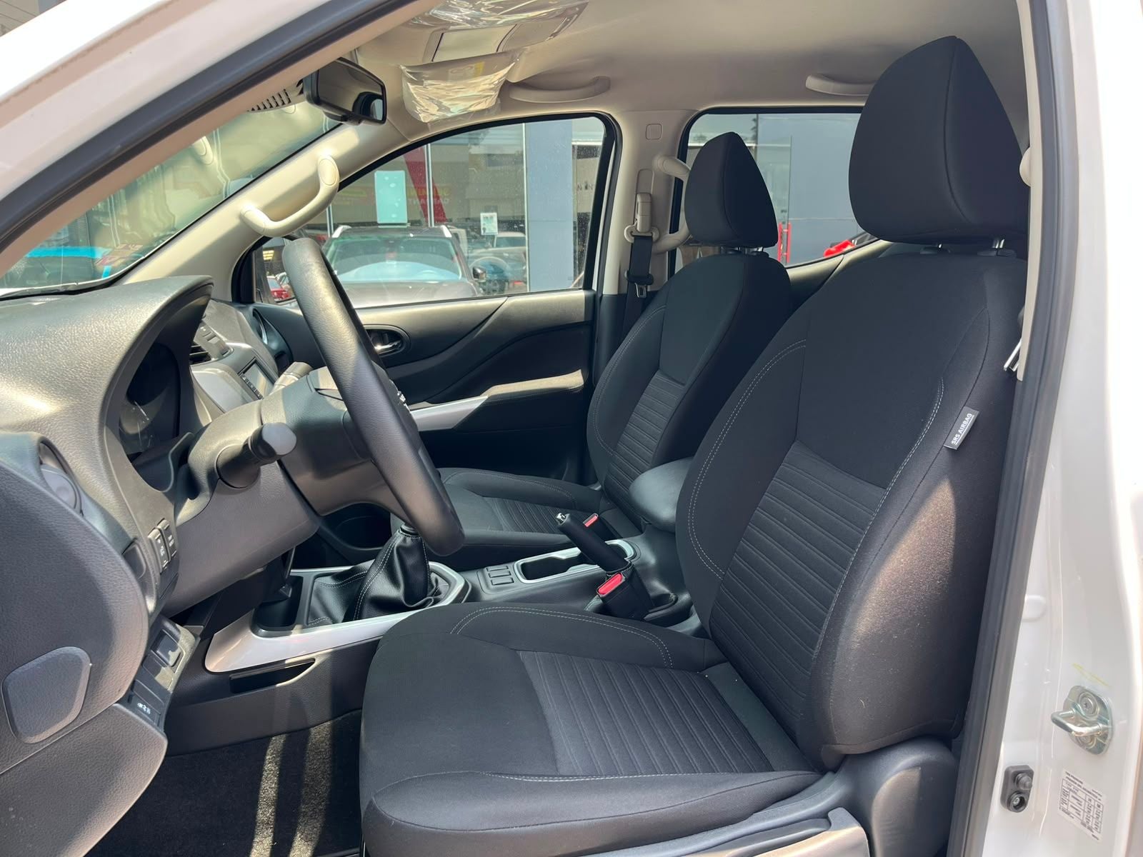 2025 Nissan Frontier 2.5 Doble Cabina LE 4x2 Mt