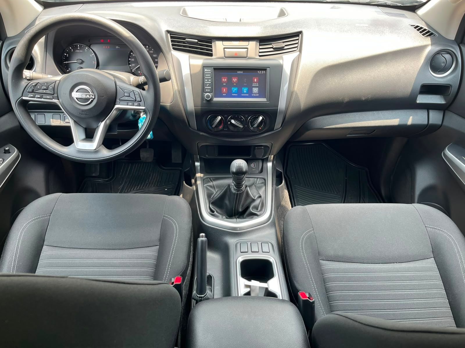 2025 Nissan Frontier 2.5 Doble Cabina LE 4x2 Mt