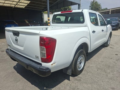 2020 Nissan NP300 Doble Cabina 2.5 SE Paq Seguridad Mt